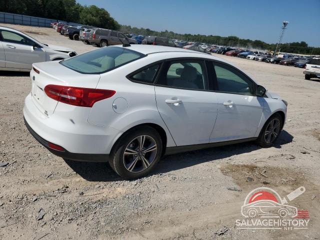 1FADP3FE5JL238417 2018 FORD FOCUS photo no. 3