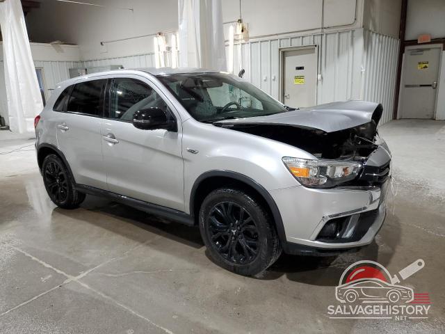 JA4AR3AU8JU015525 2018 MITSUBISHI OUTLANDER photo no. 4