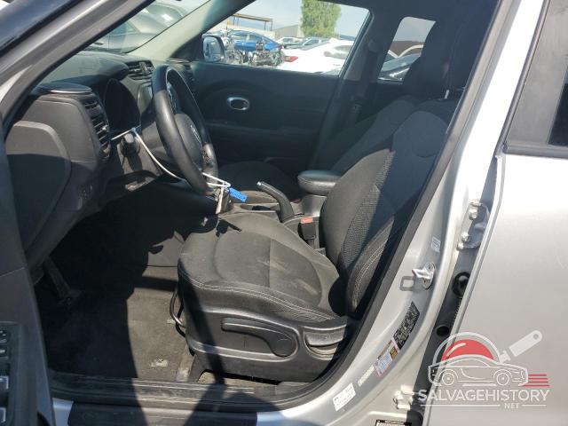 KNDJP3A59H7482224 2017 KIA SOUL photo no. 7