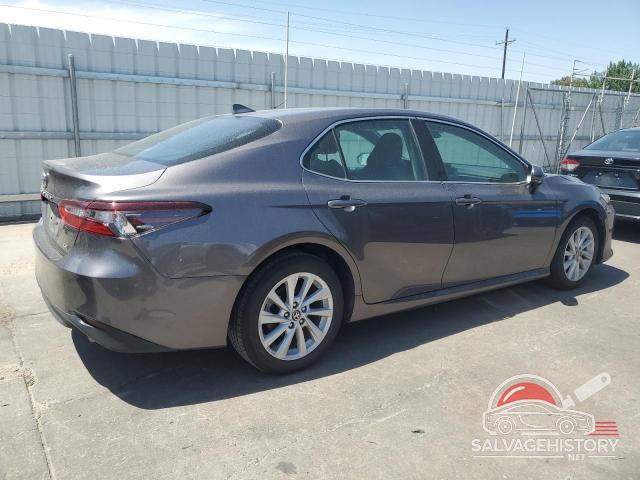 4T1C11AK1NU671740 2022 TOYOTA CAMRY photo no. 3