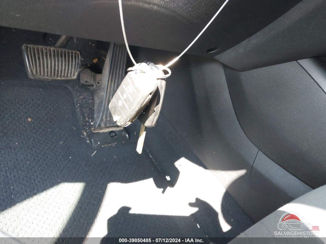 5XYPG4A31JG410585 2018 KIA SORENTO photo no. 11