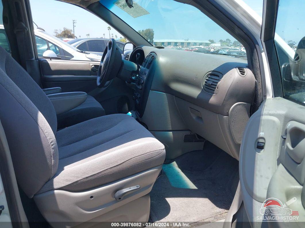 1C4GJ45342B590197 2002 CHRYSLER VOYAGER photo no. 5