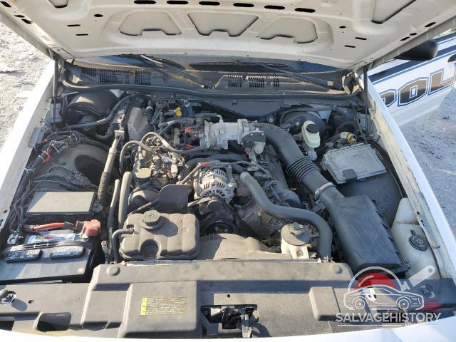 2FAFP71W47X111427 2007 FORD CROWN VIC photo no. 7