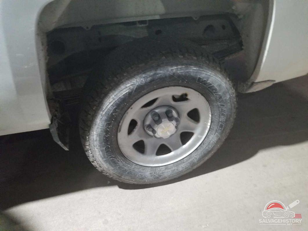 2GCRCNEC8K1113572 2019 CHEVROLET SILVERADO LD photo no. 3