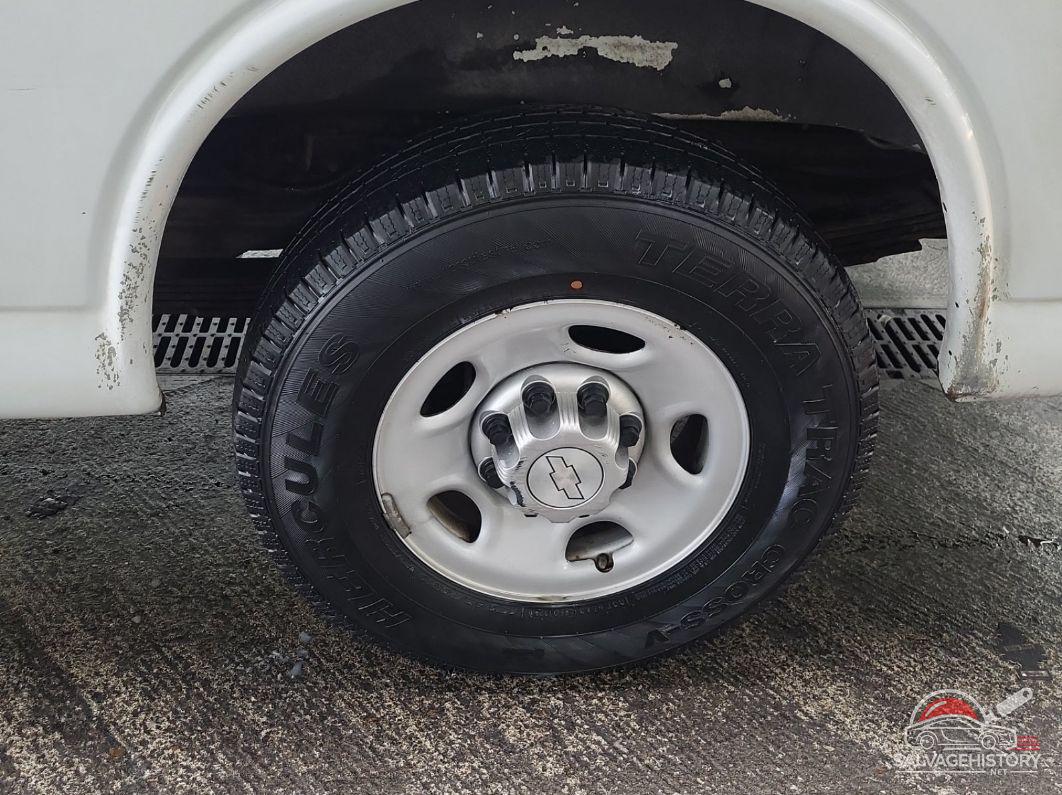 1GAZGZFF4F1228520 2015 CHEVROLET EXPRESS 3500 photo no. 4