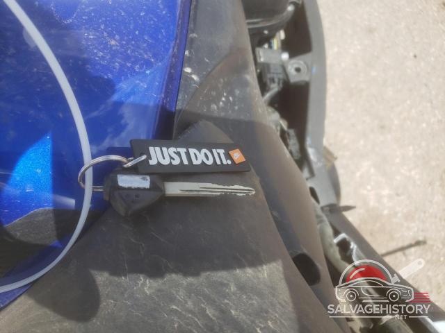 JS1GN7DA272114215 2007 SUZUKI GSXR600 photo no. 8
