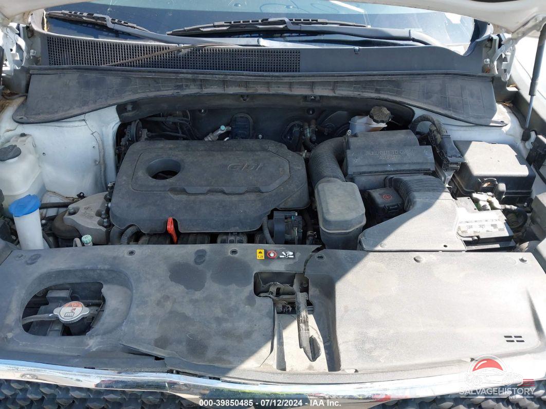 5XYPG4A31JG410585 2018 KIA SORENTO photo no. 10