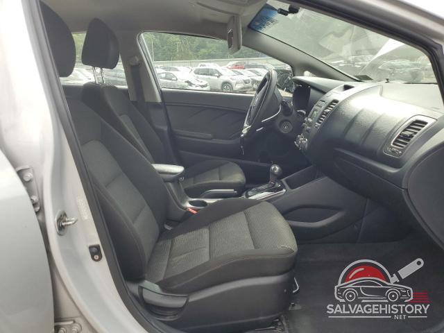 3KPFK4A78HE033841 2017 KIA FORTE photo no. 7
