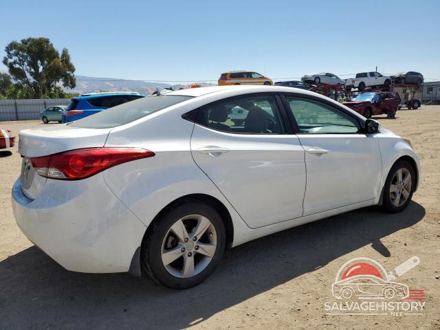 5NPDH4AE3DH294272 2013 HYUNDAI ELANTRA photo no. 3