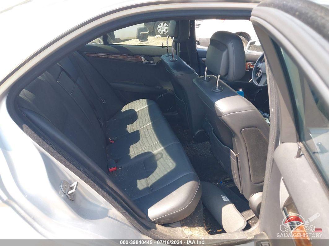 WDDGF8BB2AF479813 2010 MERCEDES-BENZ C-CLASS photo no. 8