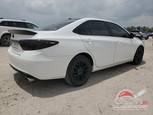 4T1BF1FK0HU268908 2017 TOYOTA CAMRY photo no. 3