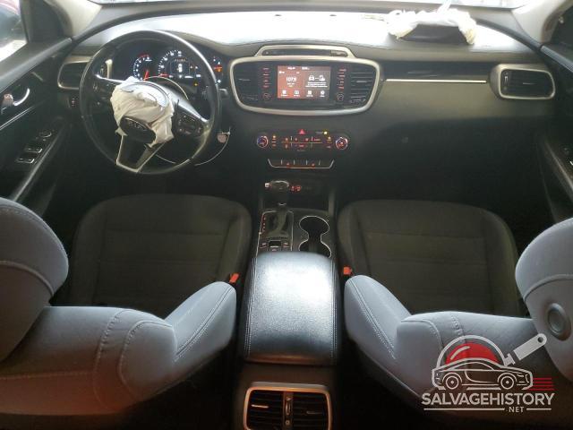 5XYPG4A33HG211211 2017 KIA SORENTO photo no. 8