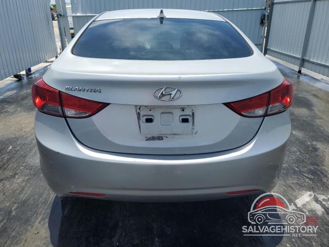 5NPDH4AEXDH394725 2013 HYUNDAI ELANTRA photo no. 6