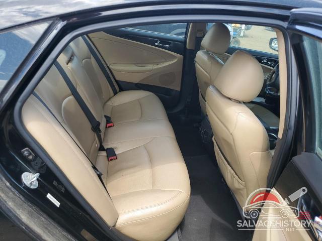5NPEC4AC0BH134686 2011 HYUNDAI SONATA photo no. 10
