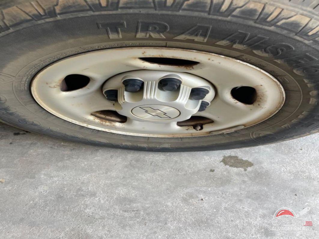 1GCWGAFP1J1336719 2018 CHEVROLET EXPRESS 2500 photo no. 2