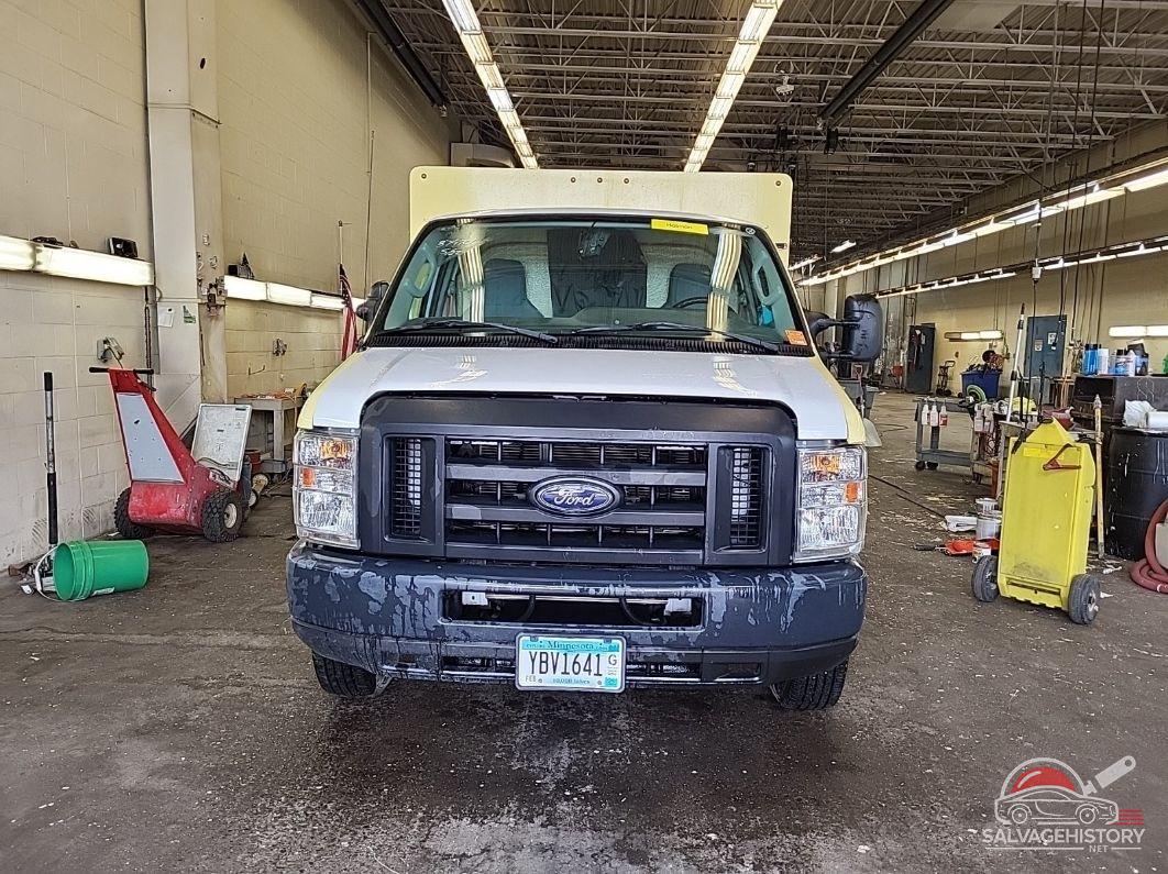 1FDXE4FS1JDC18664 2018 FORD E-450 CUTAWAY photo no. 7