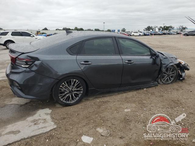 3KPF54AD5RE724131 2024 KIA FORTE photo no. 3
