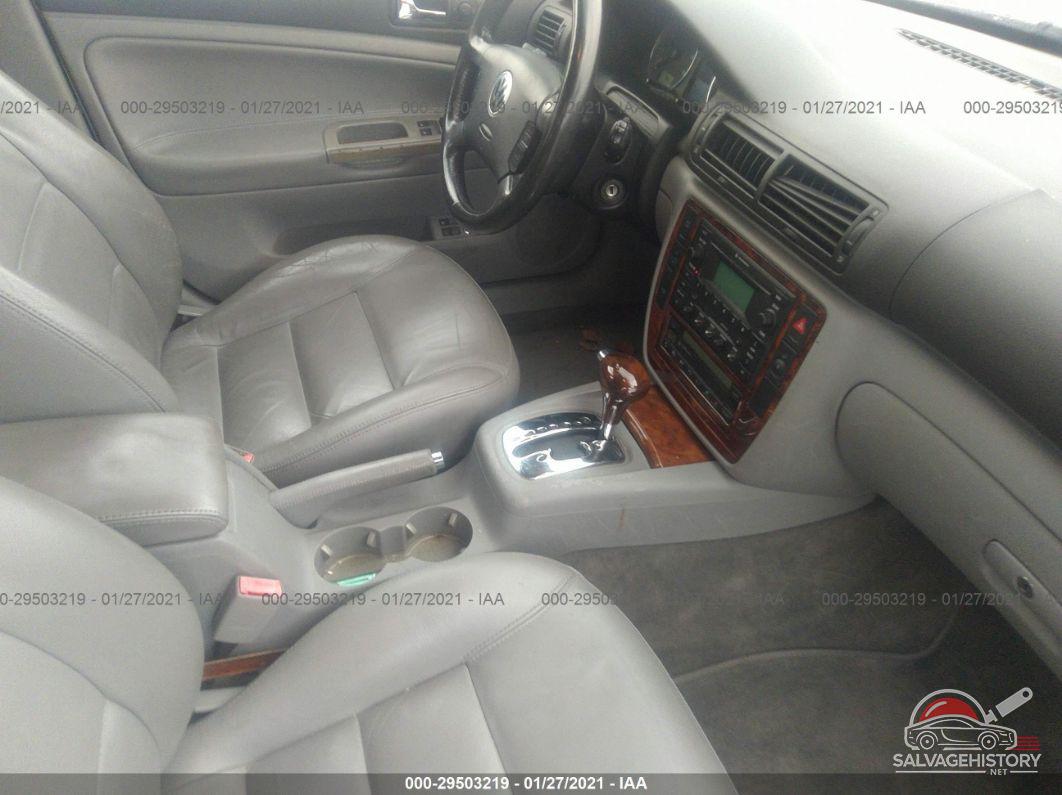WVWRH63B22P361157 2002 VOLKSWAGEN PASSAT photo no. 5