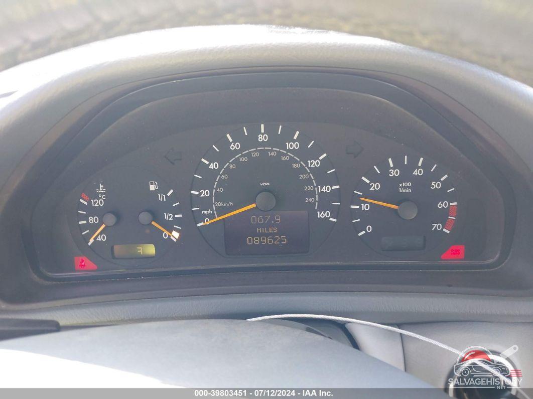 WDBLK65G42T116415 2002 MERCEDES-BENZ CLK 320 photo no. 7