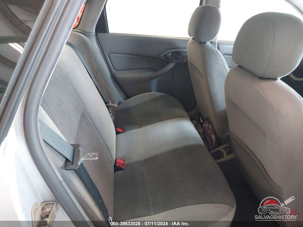 1FAFP34P73W323631 2003 FORD FOCUS photo no. 8