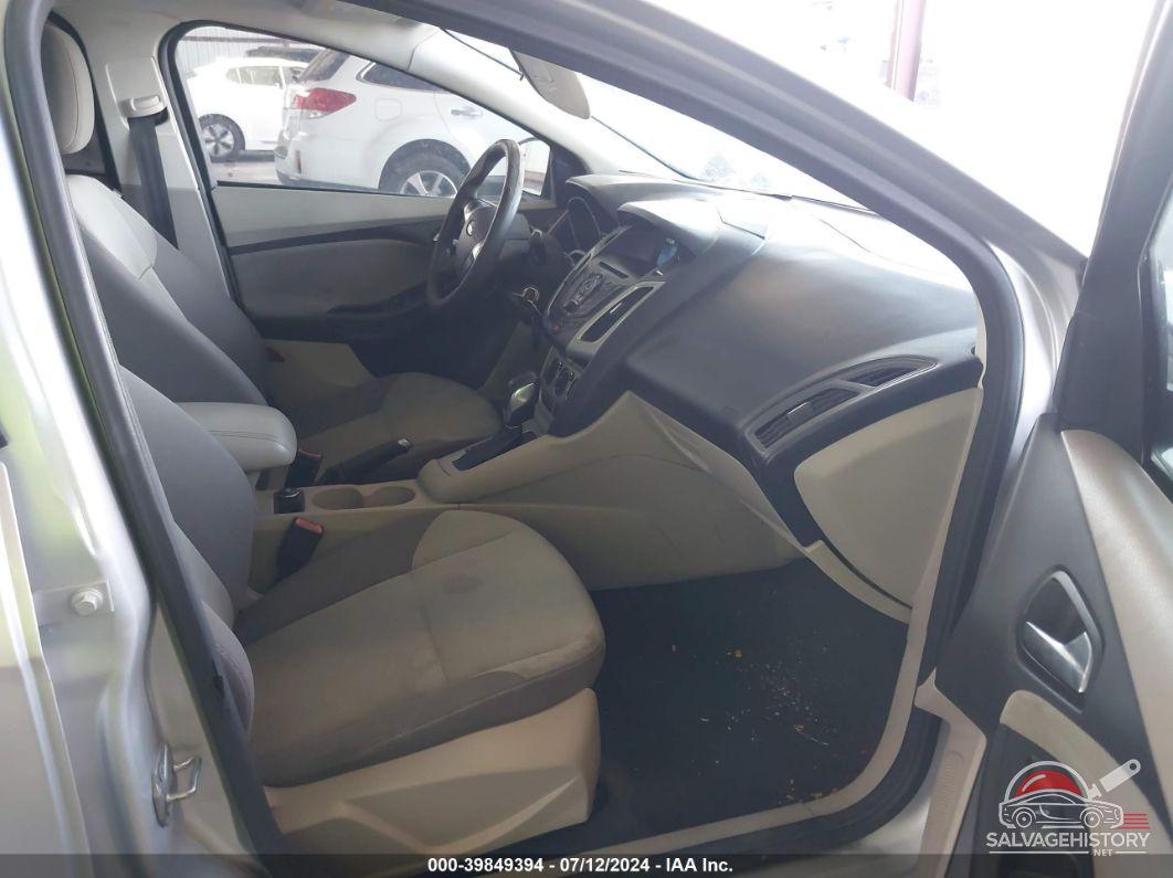 1FAHP3F29CL109879 2012 FORD FOCUS photo no. 5