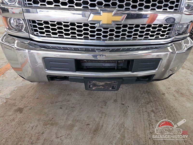 1GC1KSEG2KF246712 2019 CHEVROLET SILVERADO 2500HD photo no. 3