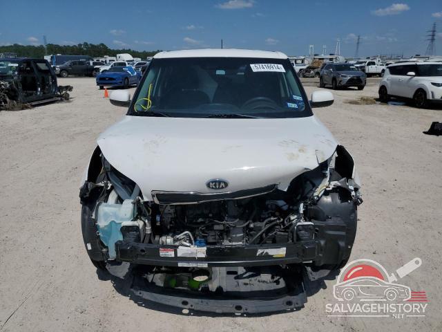 KNDJN2A28F7204661 2015 KIA SOUL photo no. 5