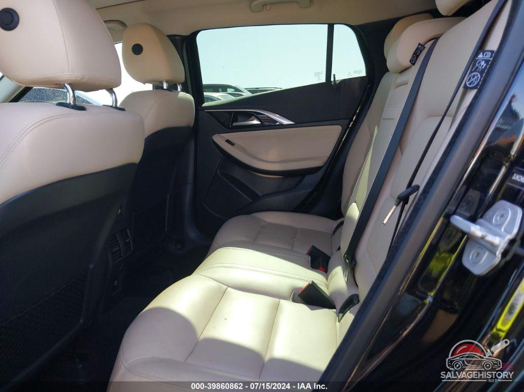 SJKCH5CP7JA047045 2018 INFINITI QX30 photo no. 8