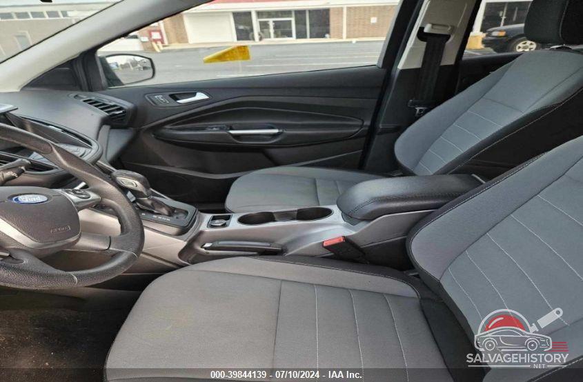 1FMCU0GX8GUC67888 2016 FORD ESCAPE photo no. 5