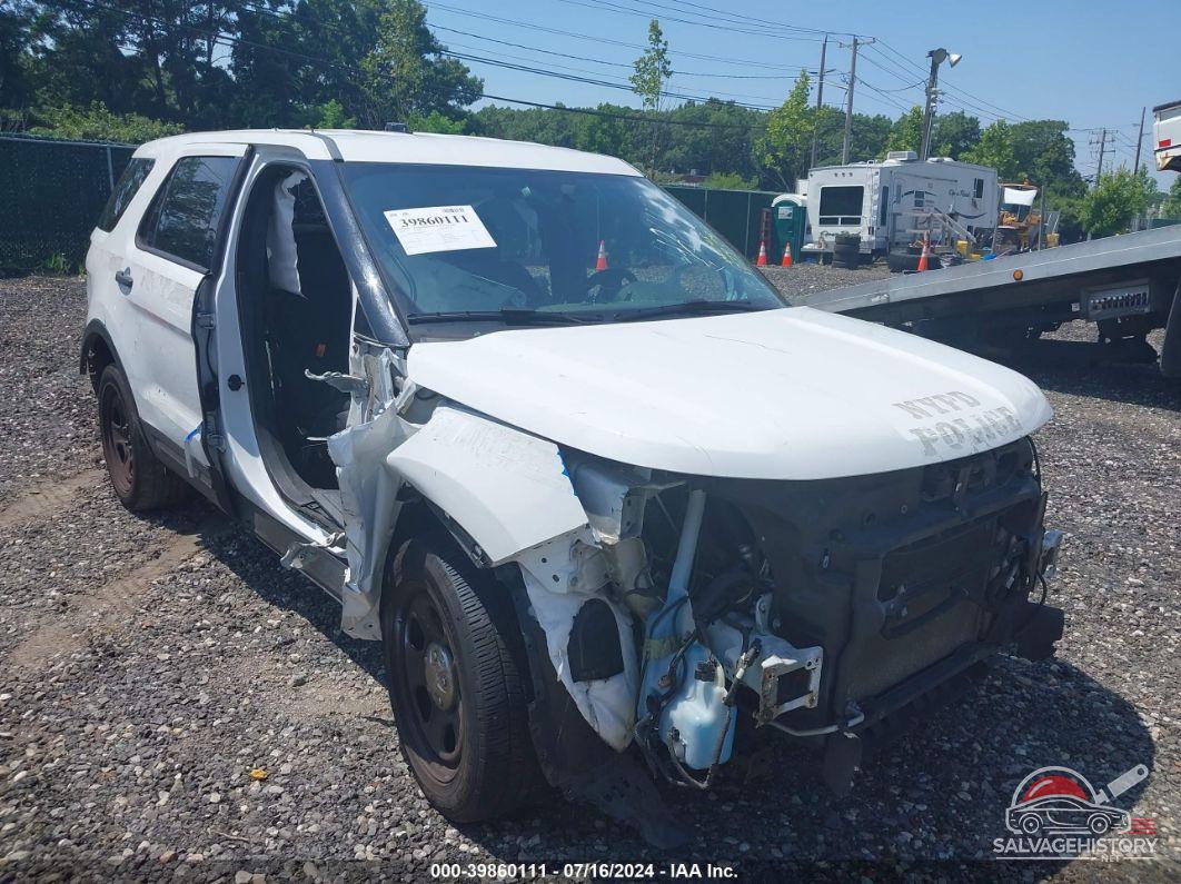 1FM5K8AR9HGD66713 2017 FORD UTILITY POLICE INTERCEPTOR photo no. 4