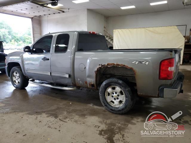1GCRKSE79DZ148782 2013 CHEVROLET ALL Models photo no. 2