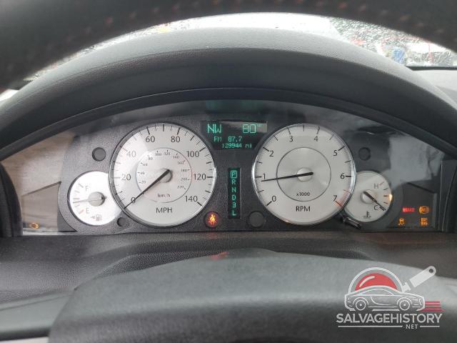 2C3CA2CV8AH263500 2010 CHRYSLER 300 photo no. 9
