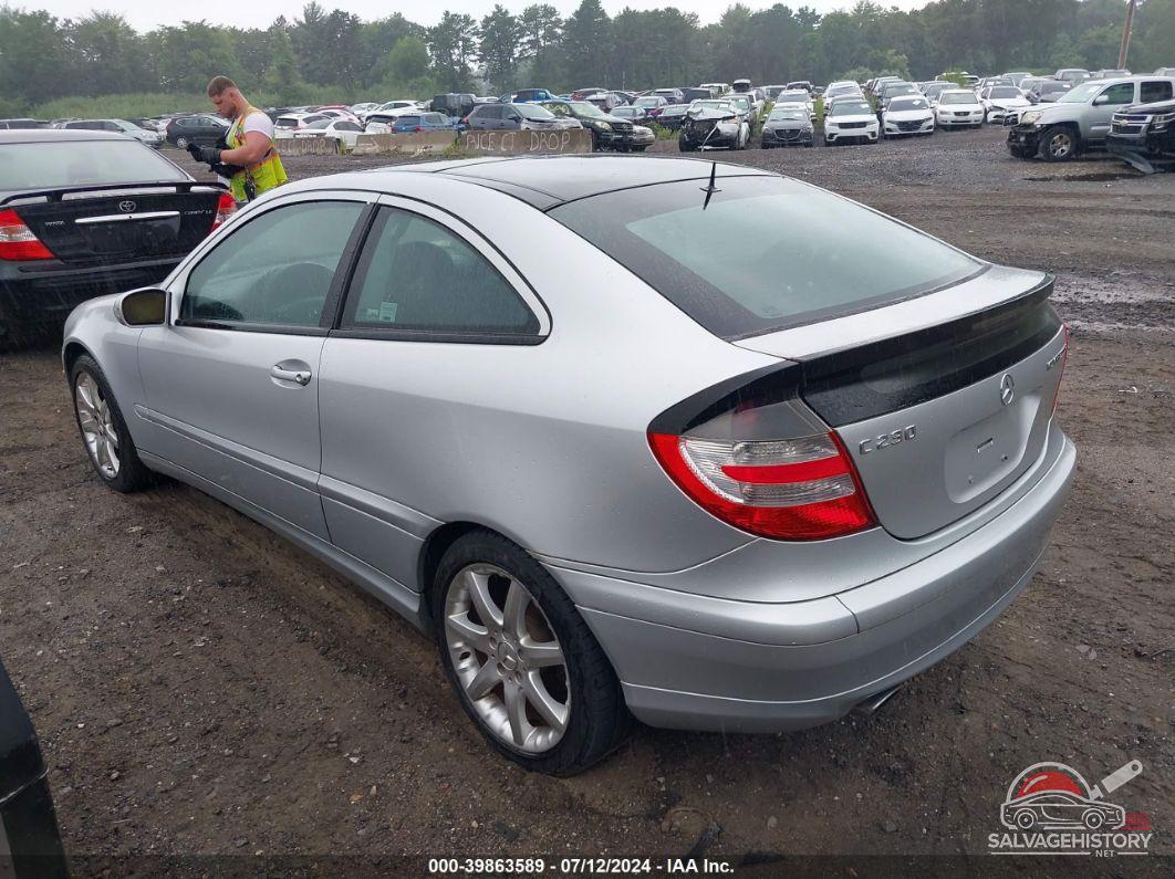 WDBRN40JX5A662967 2005 MERCEDES-BENZ C 230 photo no. 3