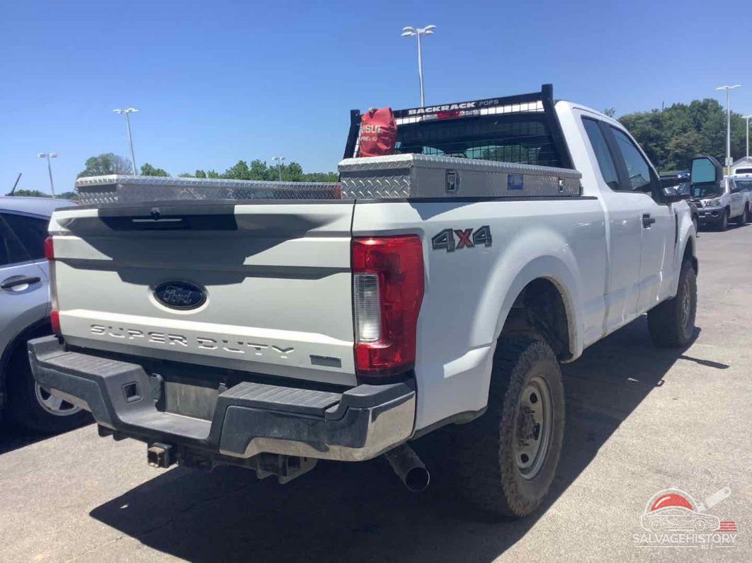 1FT7X2B6XHEF20387 2017 FORD F-250 photo no. 4