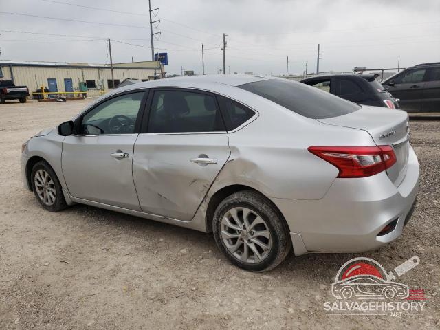 3N1AB7AP8JY280604 2018 NISSAN SENTRA photo no. 2