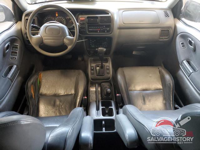 JS3TD62V0Y4105270 2000 SUZUKI GR VITARA photo no. 8