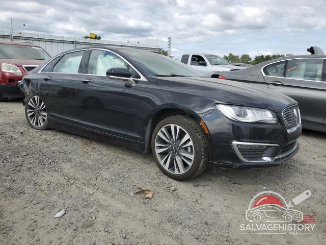 3LN6L5MU9JR628082 2018 LINCOLN MKZ photo no. 4