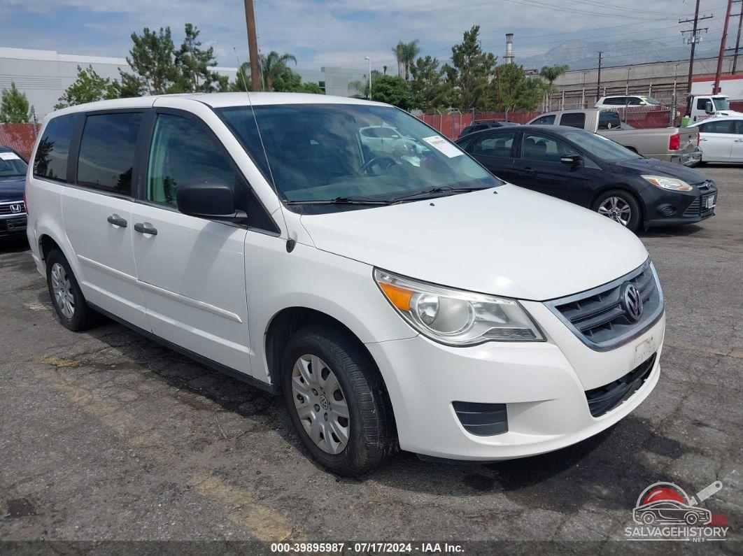 2V4RW4D13AR174321 2010 VOLKSWAGEN ROUTAN photo no. 7