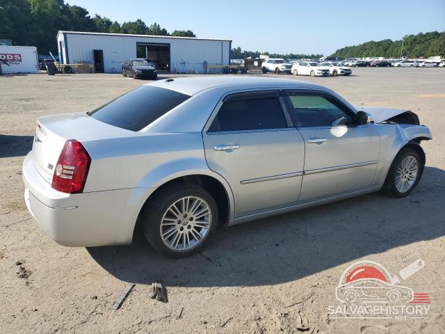 2C3CA5CV8AH284509 2010 CHRYSLER 300 photo no. 3