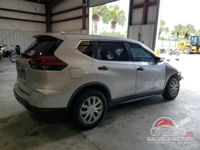 KNMAT2MT9JP520945 2018 NISSAN ROGUE photo no. 3