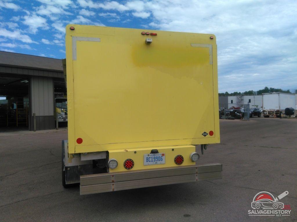 1FDXE4FS8KDC19280 2019 FORD E-450 CUTAWAY photo no. 3