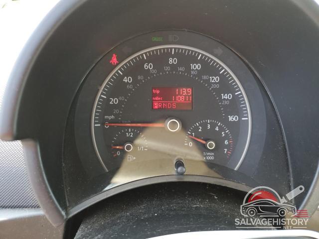 3VWRF31Y98M412967 2008 VOLKSWAGEN BEETLE photo no. 9