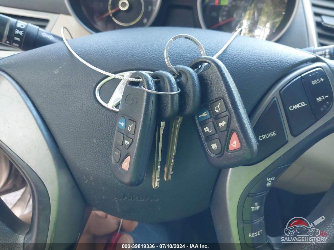 5NPDH4AE9EH488872 2014 HYUNDAI ELANTRA photo no. 11