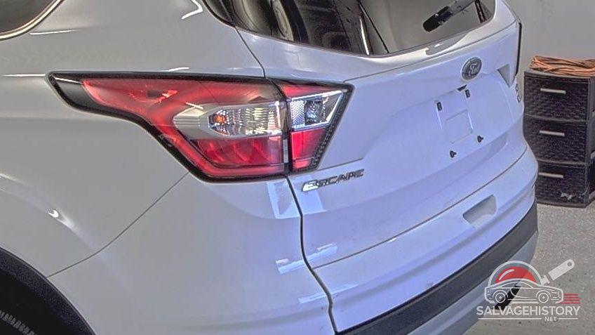 1FMCU9GD4JUA85039 2018 FORD ESCAPE photo no. 22