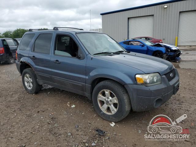 1FMYU93125KA08821 2005 FORD ESCAPE photo no. 4