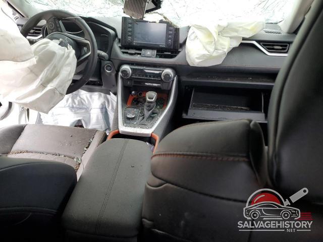 2T3J1RFV5NW300001 2022 TOYOTA RAV4 photo no. 8