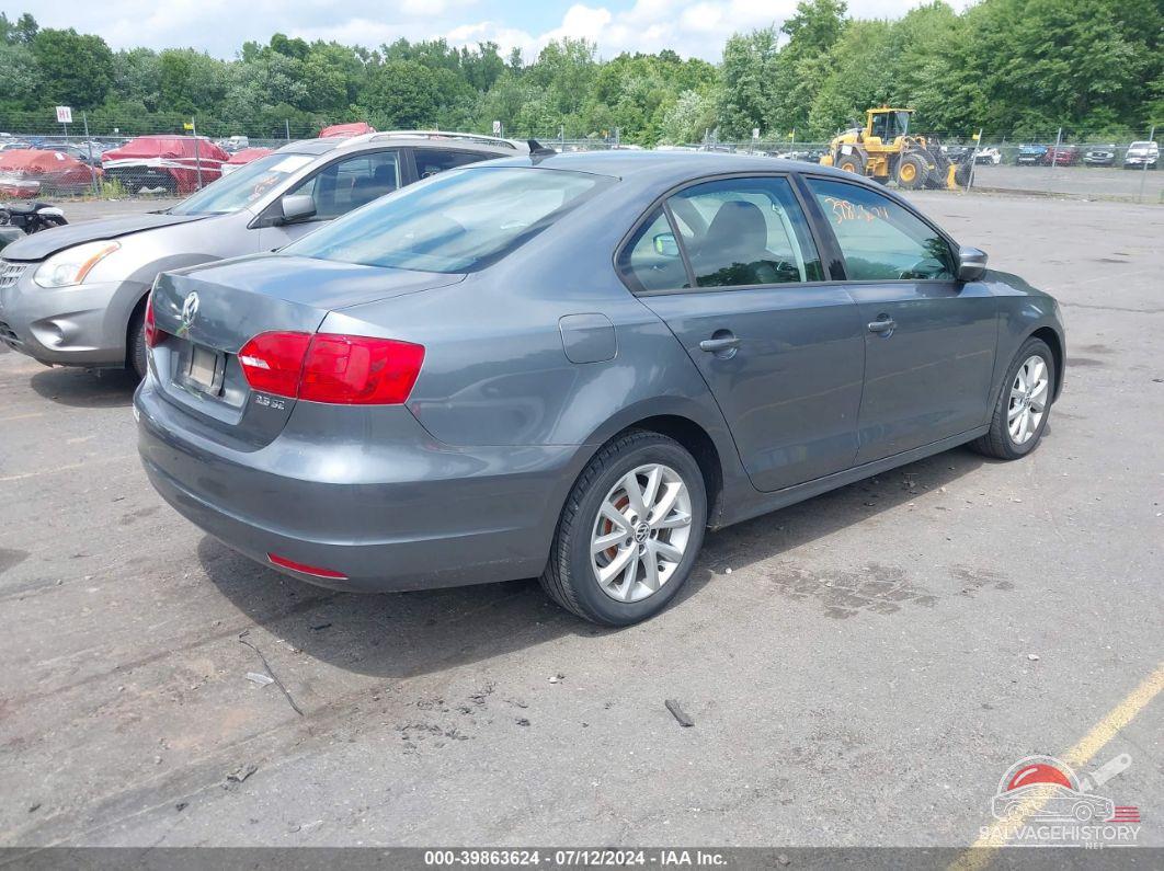 3VWDZ7AJ1BM320321 2011 VOLKSWAGEN JETTA photo no. 4