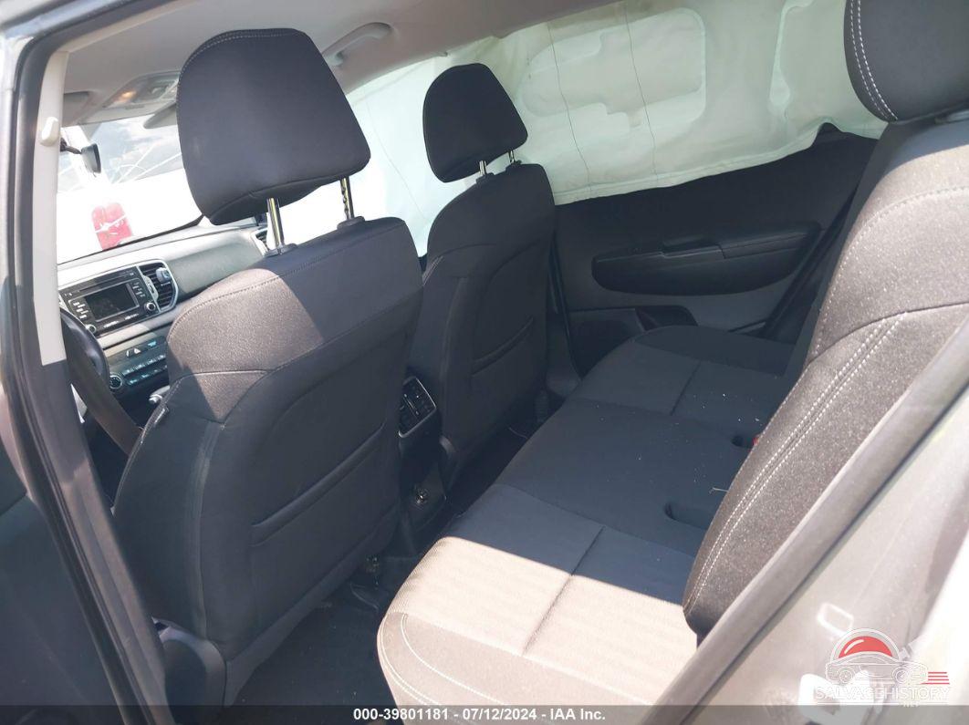 KNDPMCAC5H7162917 2017 KIA SPORTAGE photo no. 8