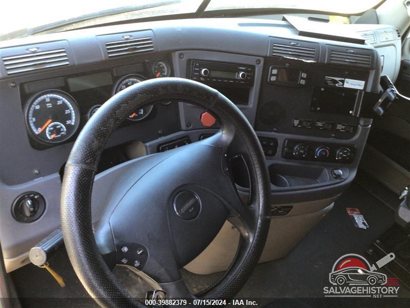 3AKJGLDR7HSHF0852 2017 FREIGHTLINER CASCADIA 125 photo no. 5