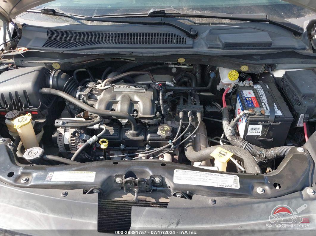 2V4RW3D1XAR295826 2010 VOLKSWAGEN ROUTAN photo no. 10